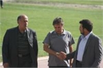مالک باشگاه استقلال جنوب در کنار جواد زرینچه